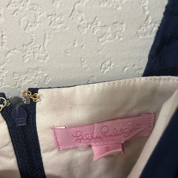 LILLY PULITZER A Dollop of Scallop Eyelet Sarafina Shift Dress, Navy, Size 2 - Picture 9 of 13